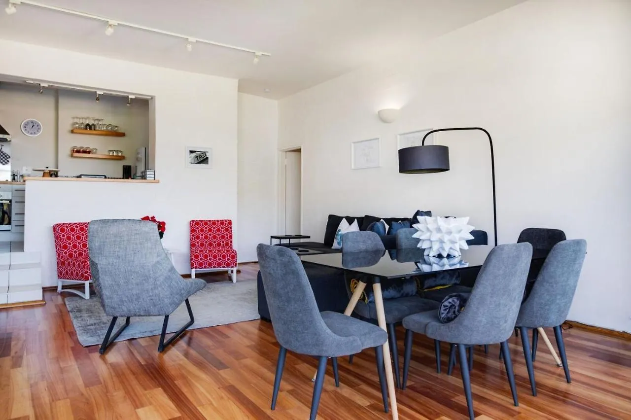 Incredible Cape Town Corner Apartment