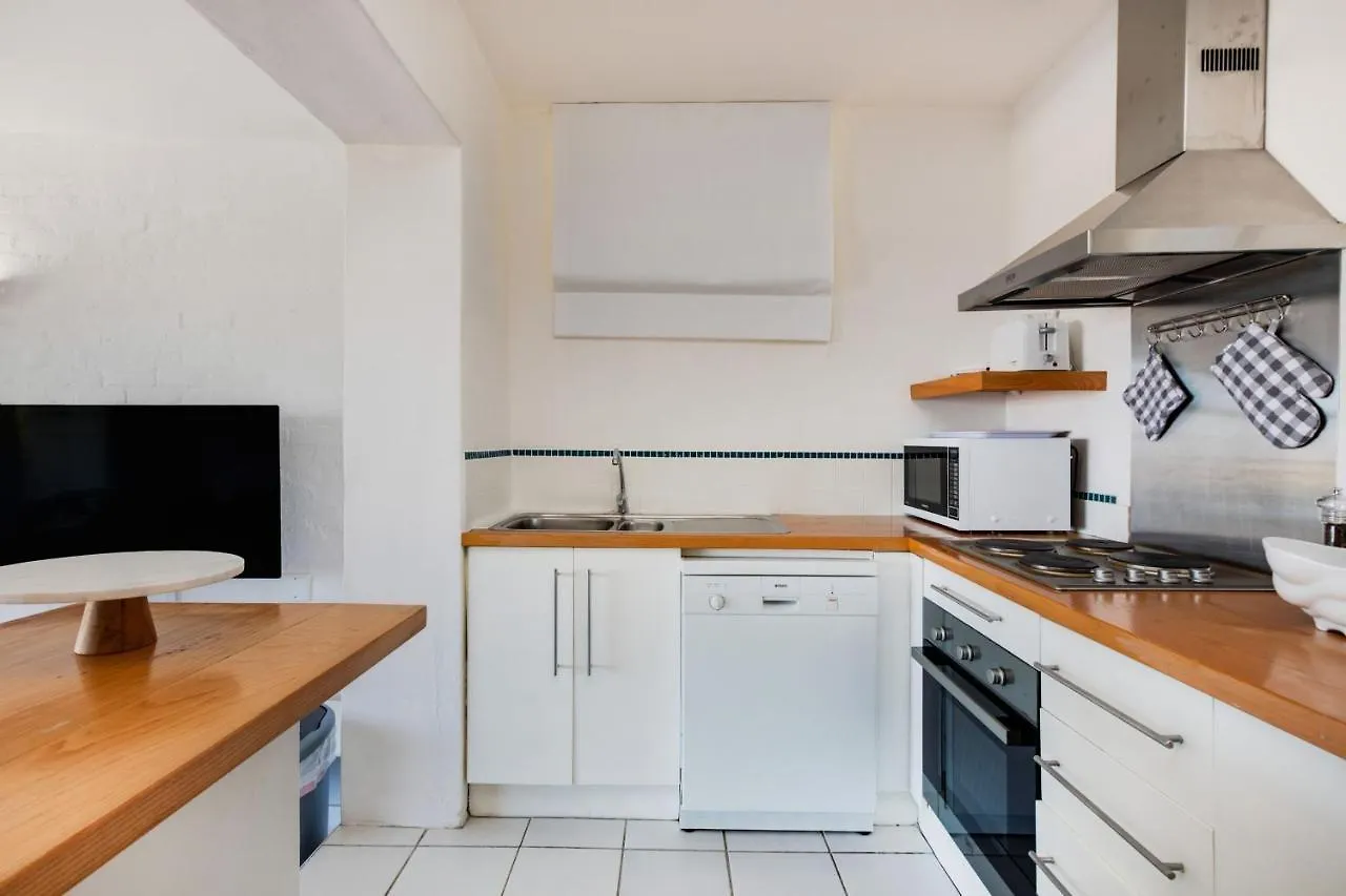 Ferienwohnung Incredible Cape Town Corner Apartment